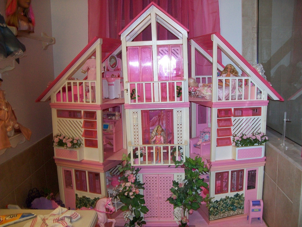 Дом Барби как воплощение американской мечты